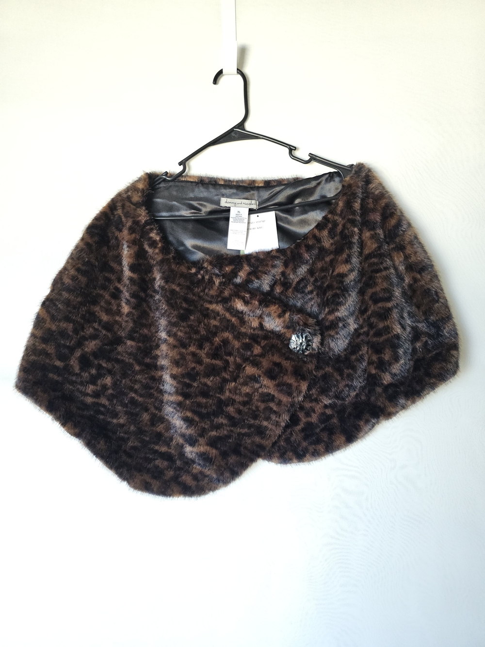 NWT Danny & Nicole Leopard Faux Fur Wrap Capelet XL - Read Details